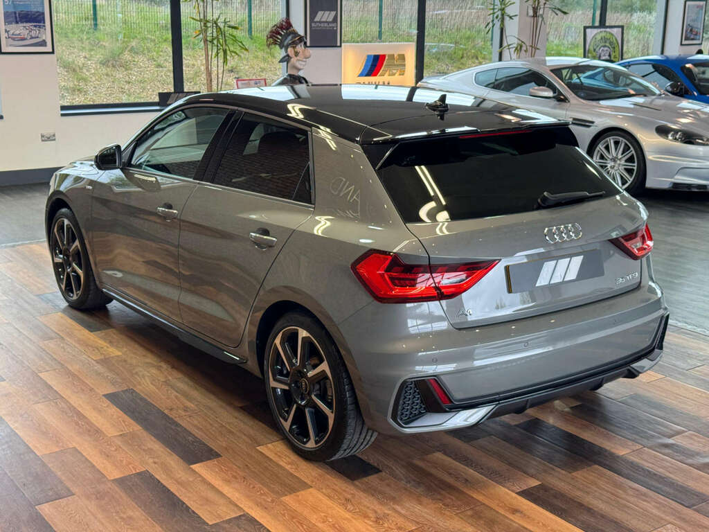 Audi A1 1.5 A1 Sportback 35 Tfsi Black Edition 5 Grey #4
