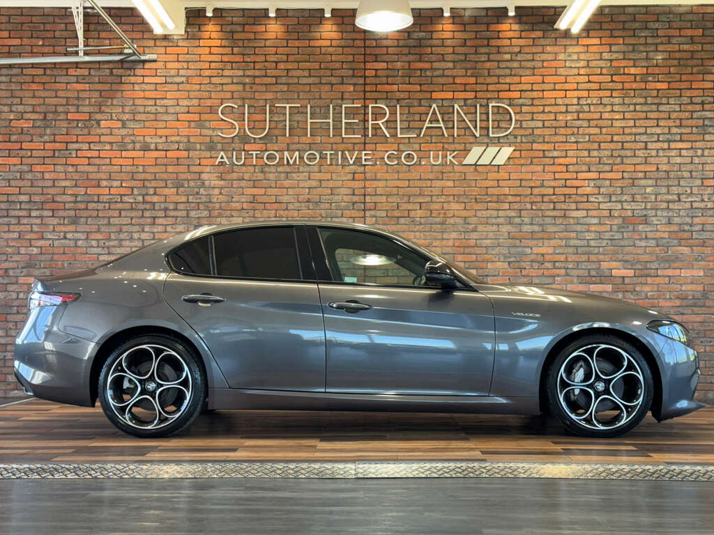 Alfa Romeo Giulia 2.0 Giulia Veloce Tb CE23XWZ Grey #2
