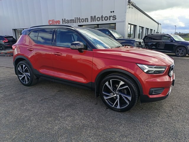Volvo XC40 1.5 T3 R-design Pro Suv Euro 6 S Red