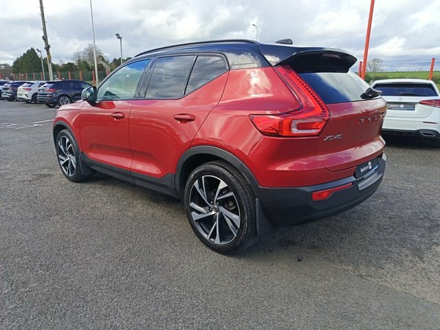 Volvo XC40 1.5 T3 R-design Pro Suv Euro 6 S HSZ3734 Red #3