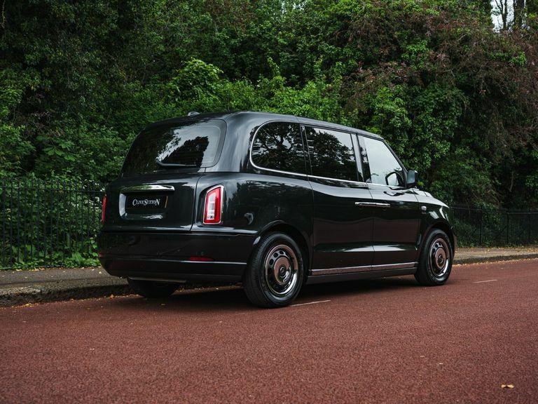 LEVC TX Sutton Vip Taxi Black #6