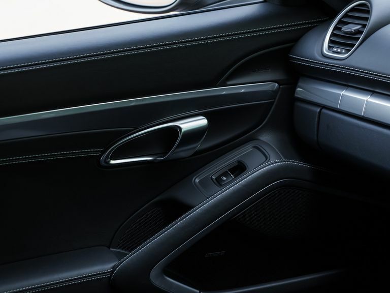 Porsche Cayman 4.0 Gt4 Rs Pdk Black #40