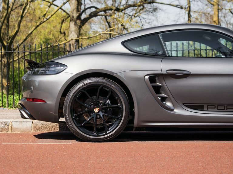 Porsche Cayman 4.0 Gt4 Rs Pdk Black #5