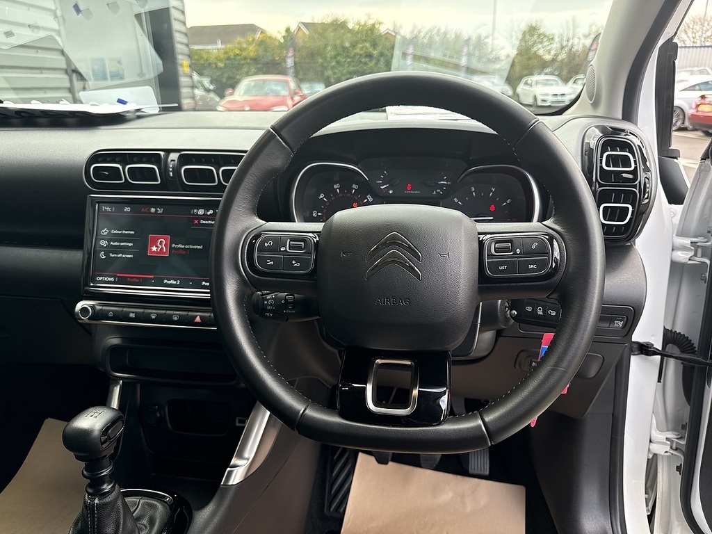 Citroen C3 Aircross 1.2 Puretech Shine Suv Euro 6 S PX71ZNB White #4