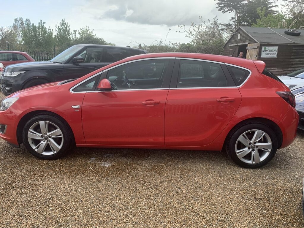 Vauxhall Astra Petrol FD14NXH Red #5