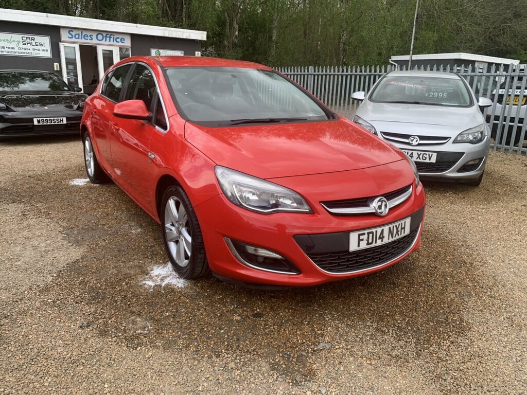 Vauxhall Astra Petrol FD14NXH Red #2