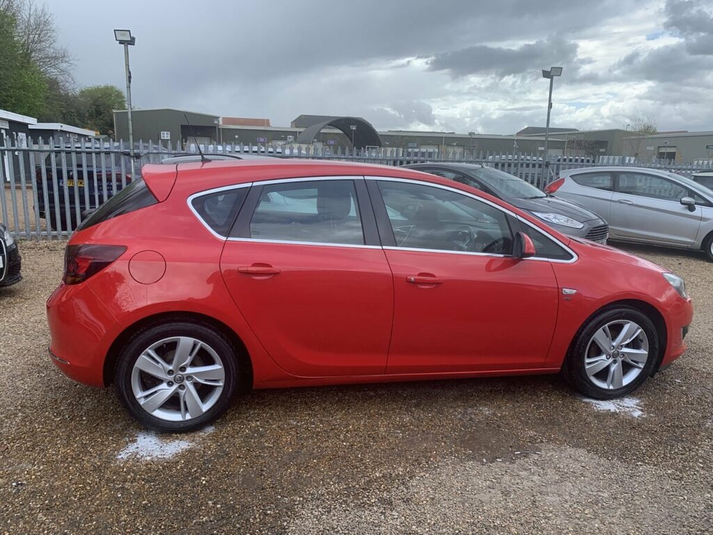 Vauxhall Astra Petrol FD14NXH Red #6