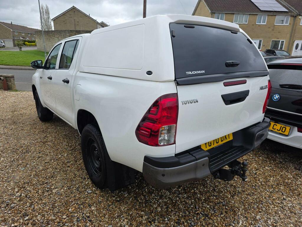 Toyota HILUX Pickup 2.4 D-4d Active 4Wd Euro 6 Ss 2020 White #2