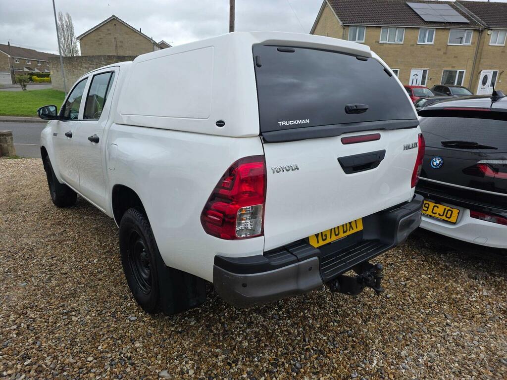 Toyota HILUX Pickup 2.4 D-4d Active 4Wd Euro 6 Ss 2020 White #6