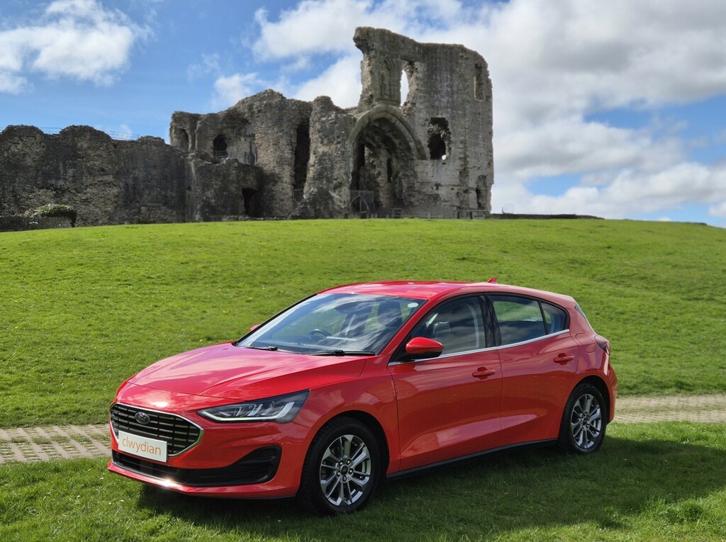 Ford Focus Hatchback Focus Ecoboost 125Ps Titanium 202373 BP73FTD Red #2