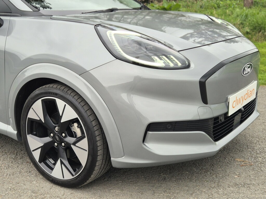 Ford Puma Suv Puma Gen-e Premium 123Kw 43 Kwh Standard Range DY75UPK Silver #4