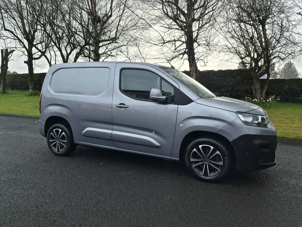 Citroen Berlingo 1.5 Bluehdi Driver 100Bhp Grey
