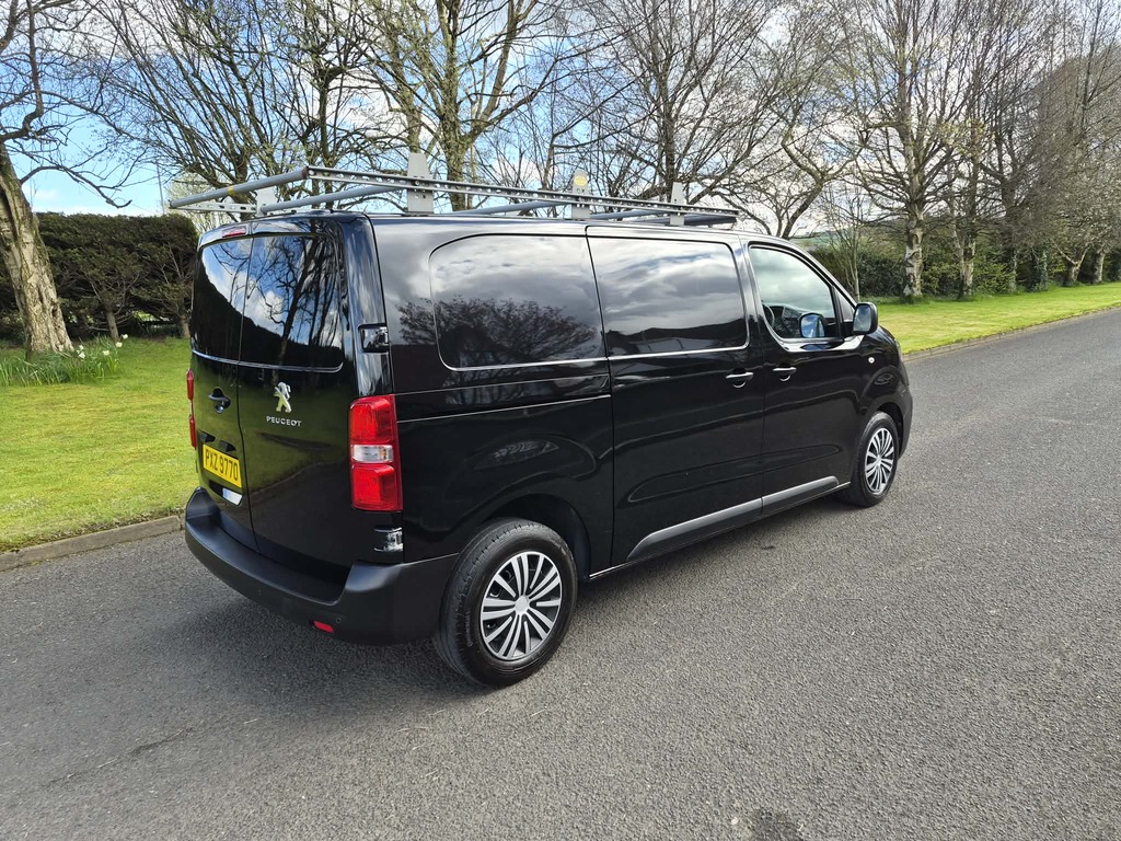 Peugeot Expert Prof Premium 2.0 B-hdi PXZ9770 Black #4