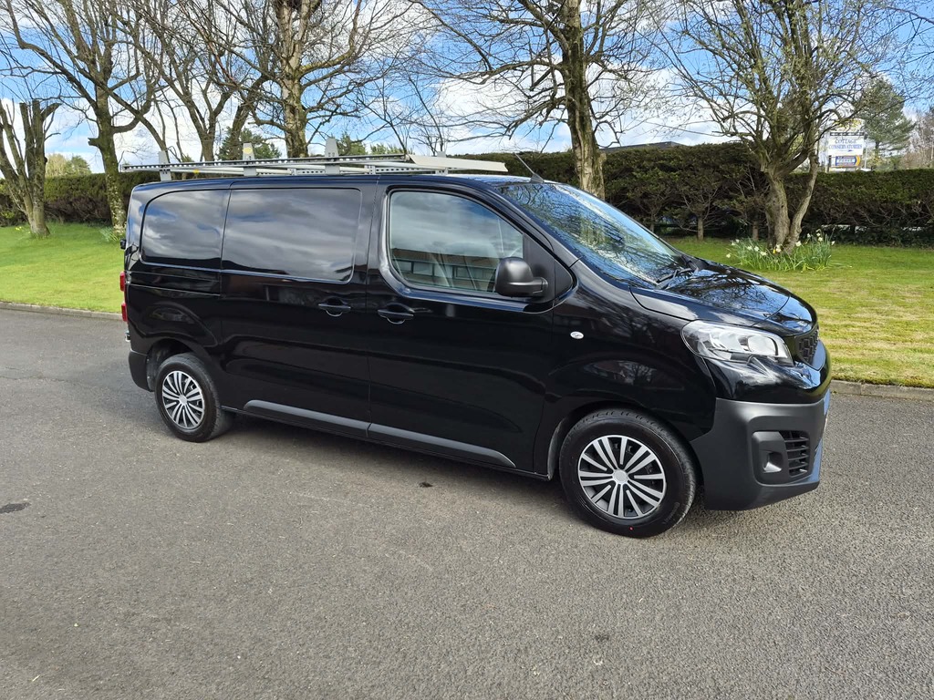 Peugeot Expert Prof Premium 2.0 B-hdi Black