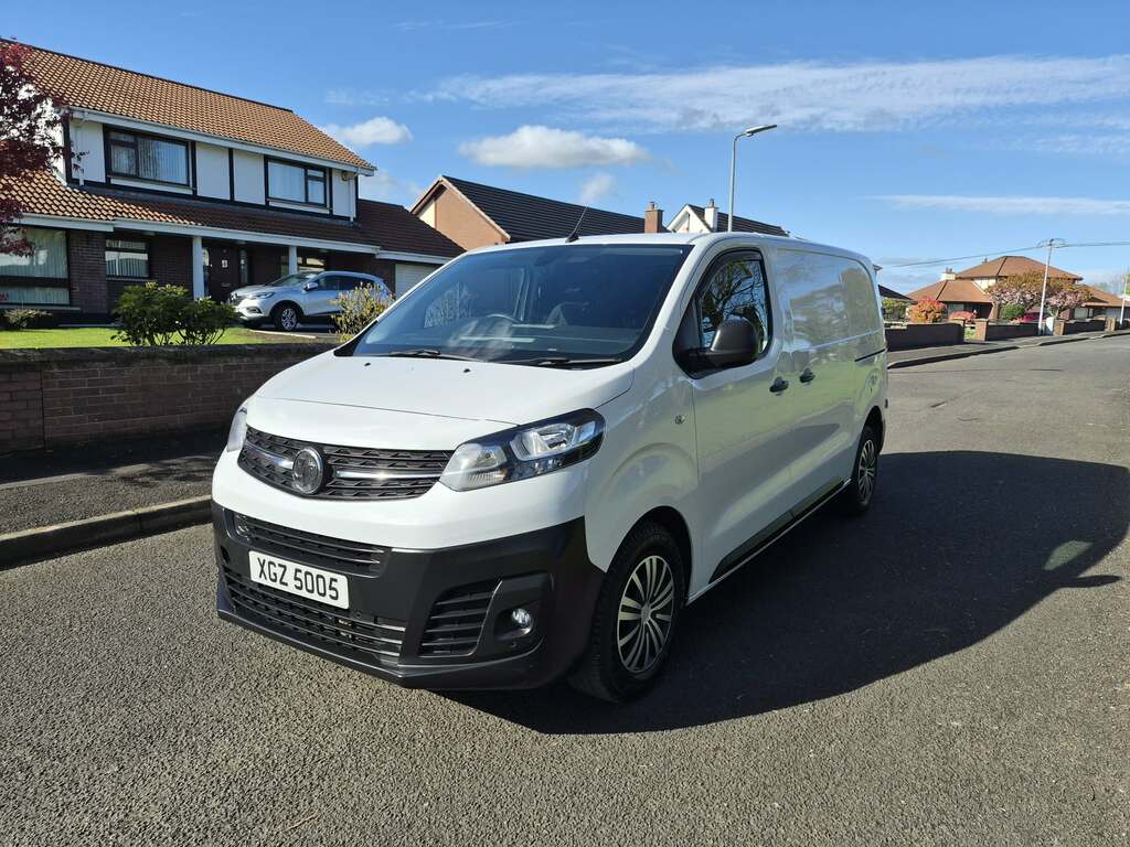 Vauxhall Vivaro 1.5 D Dynamic XGZ5005 White #5