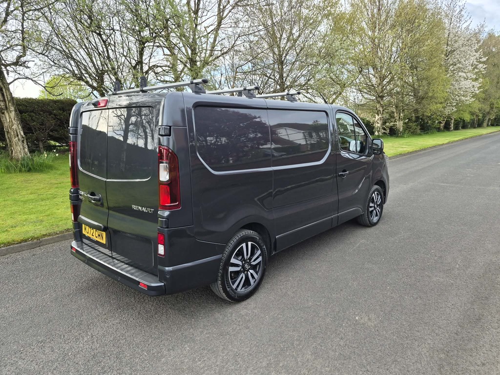 Renault Trafic 2.0 Dci Sport MJ72CHN Grey #4