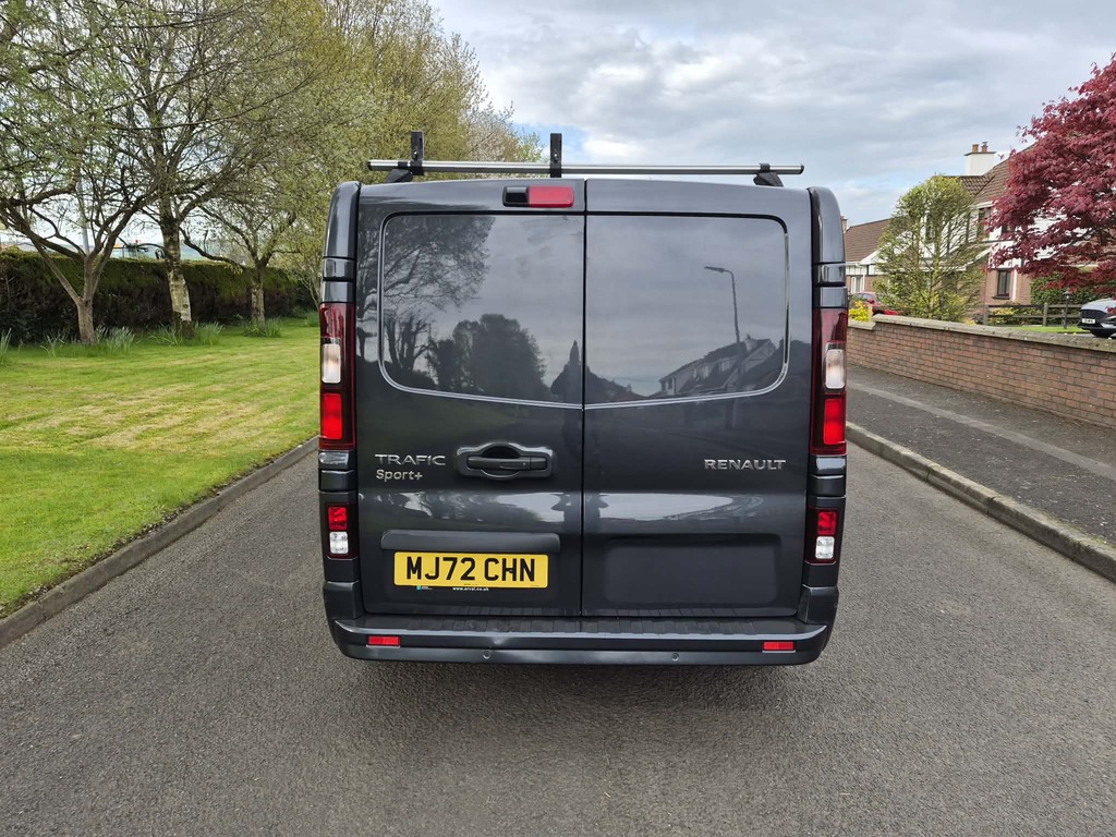 Renault Trafic 2.0 Dci Sport MJ72CHN Grey #3