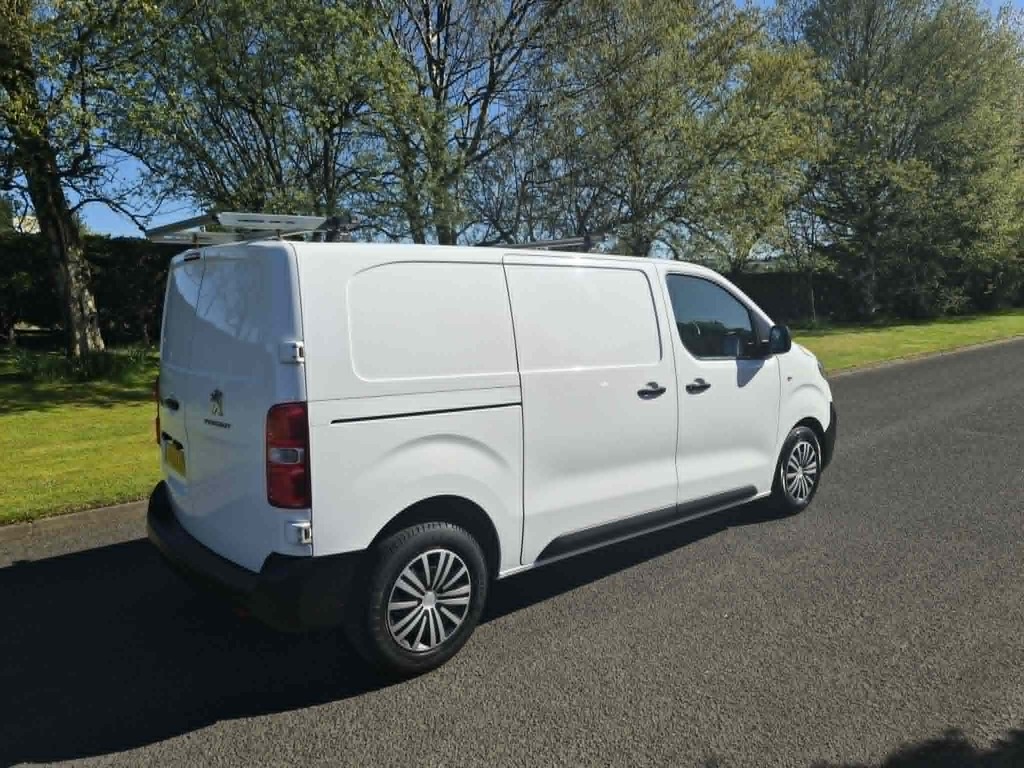 Peugeot Expert Professional 2.0 Bluehdi NU21UYP White #4
