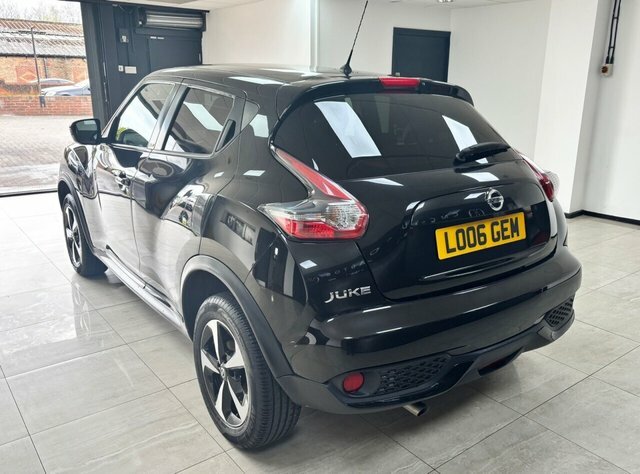 Nissan Juke 2018 1.6 Bose Personal Edition Suv Manu LO06GEM Black #4