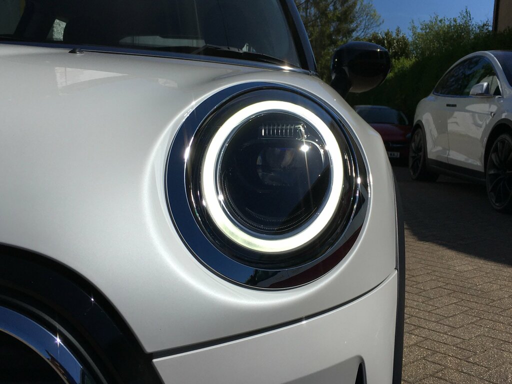 Mini Hatch 1.5 Cooper Classic Hatchback Steptronic GY23AEB White #4