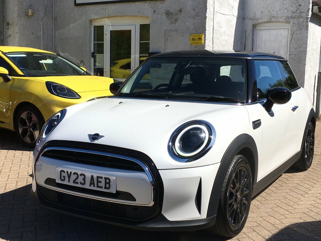 Mini Hatch 1.5 Cooper Classic Hatchback Steptronic GY23AEB White #5