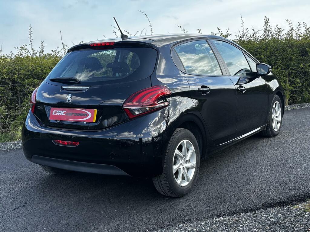 Peugeot 208 1.2 Puretech Active Hatchback Eu  Black #4