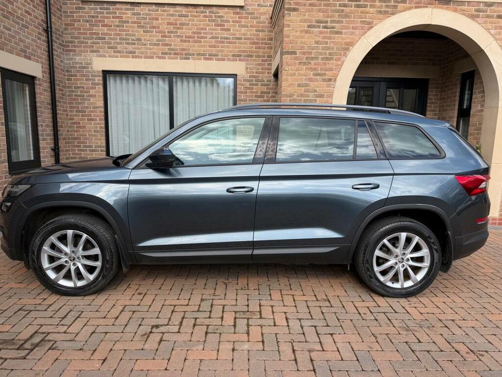 Skoda Kodiaq Suv 1.5 Tsi Act Se Dsg Euro 6 Ss 5 Seat Grey #4