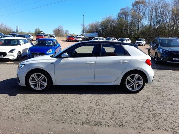 Audi A1 30 Tfsi 110 S Line SW22DHV White #4
