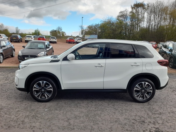 Suzuki Vitara 1.4 Boosterjet 48V Hybrid Sz5 SW72PLF White #4