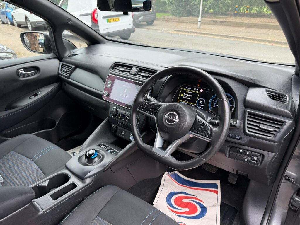 Nissan Leaf 39Kwh Acenta Tech CK72VUR #4