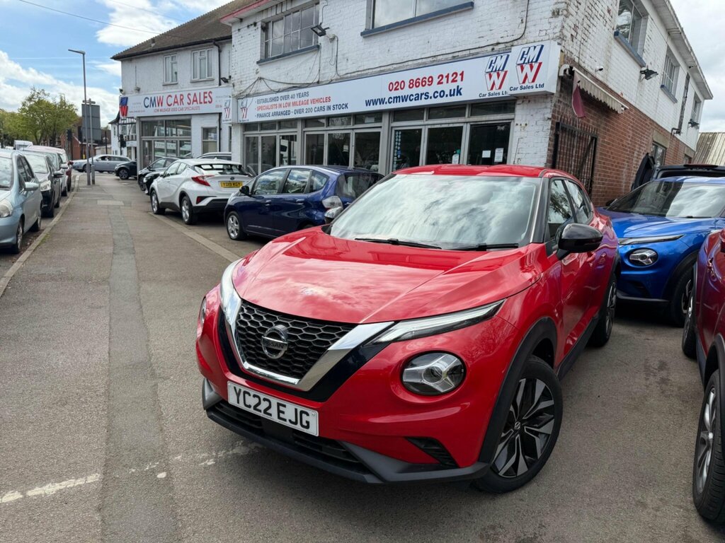 Nissan Juke 1.0 Dig-t Acenta Euro 6 Ss Red