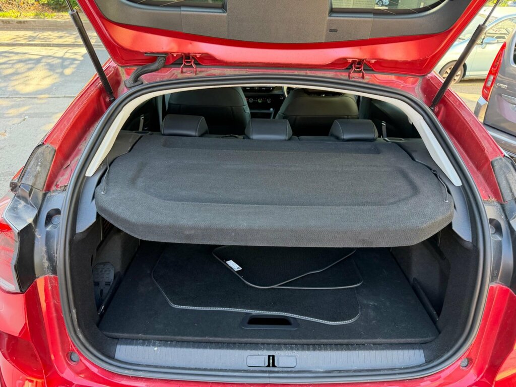 Citroen C4 1.2 Puretech Shine Plus Eat8 Euro 6 Ss GF72NKT Red #3
