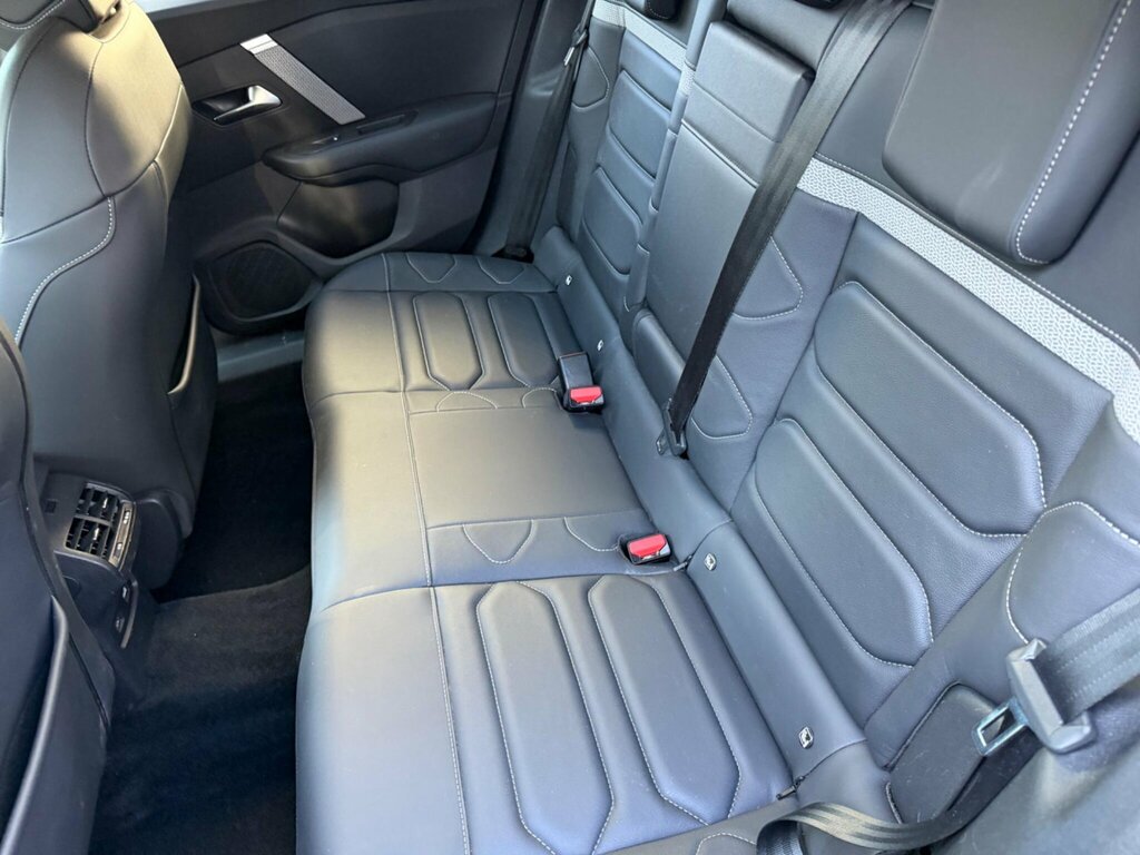 Citroen C4 1.2 Puretech Shine Plus Eat8 Euro 6 Ss GF72NKT Red #4