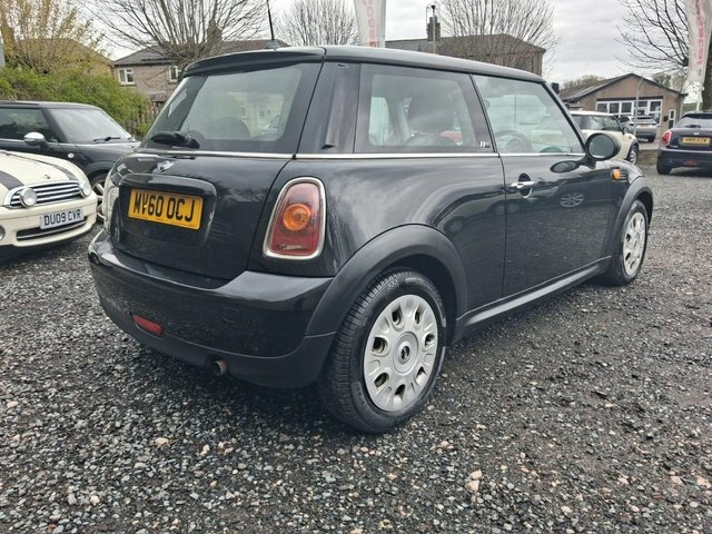 Mini Hatch 1.6 First Hatchback Euro 5 75 P MV60OCJ Black #4