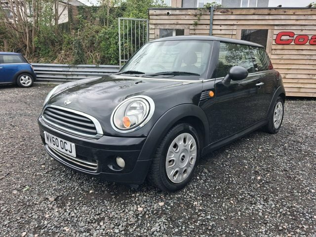 Mini Hatch 1.6 First Hatchback Euro 5 75 P Black