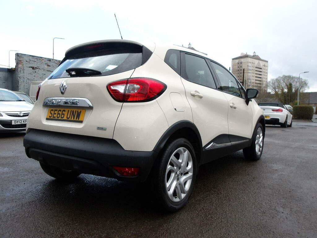 Renault Captur 1.5 Dci Energy Dynamique Nav Euro 6 Ss SE66UNW White #4