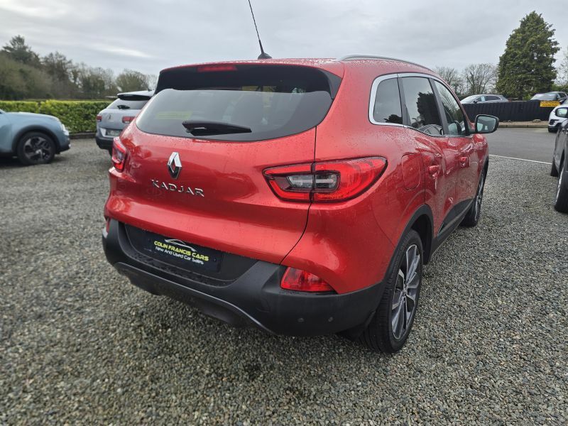 Renault Kadjar Signature S Nav 1.5Dci Red #4