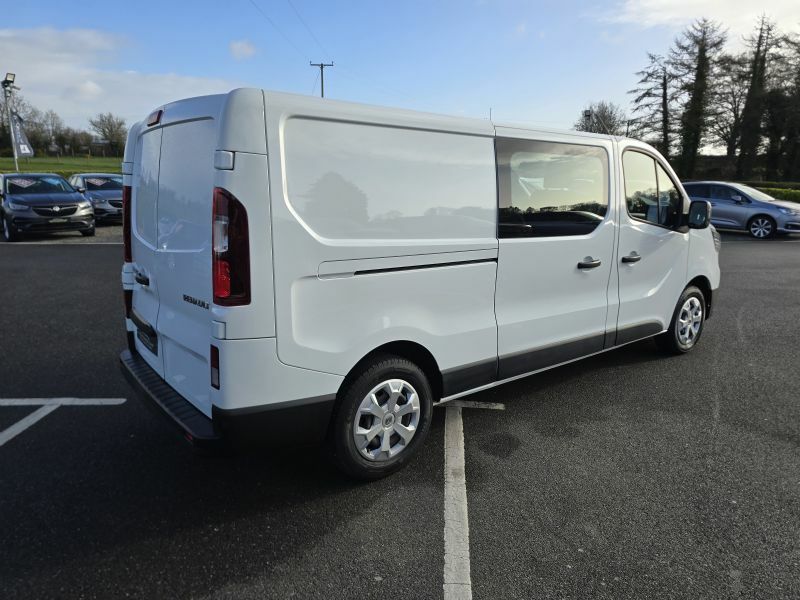 Renault Trafic Ll30 Advance Blue Dci MW24FVT White #4