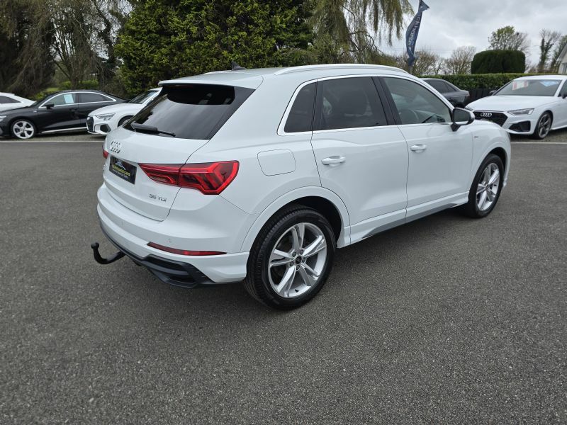 Audi Q3 S Line 35 2.0Tdi S GD70FZZ White #5