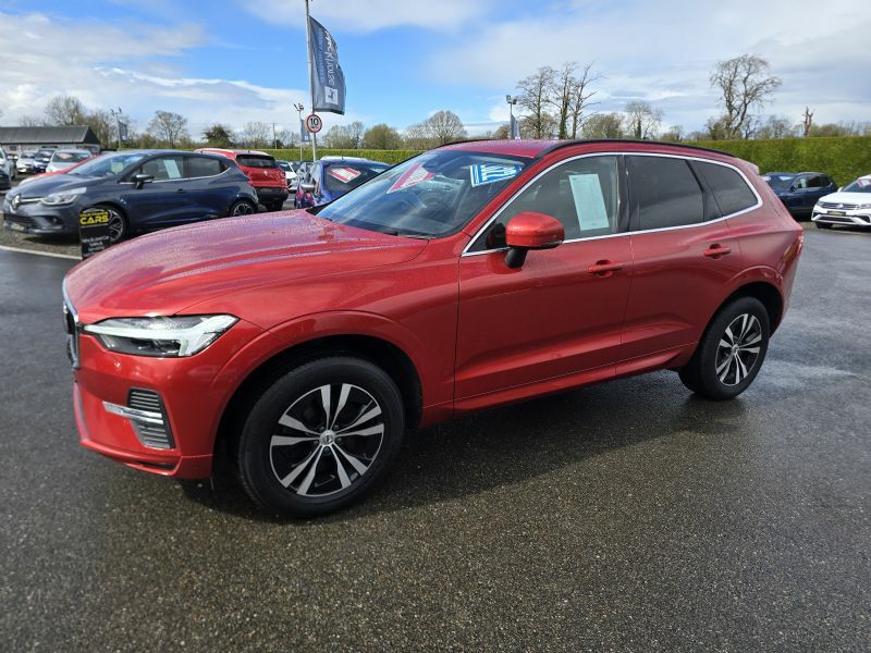 Volvo XC60 Momentum B4 2.0 Mhev Awd NL22JVD Red #2