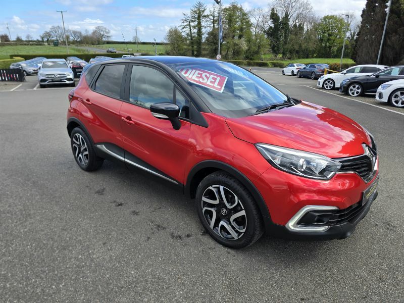 Renault Captur Iconic 1.5Dci HK19ZRT Red #6