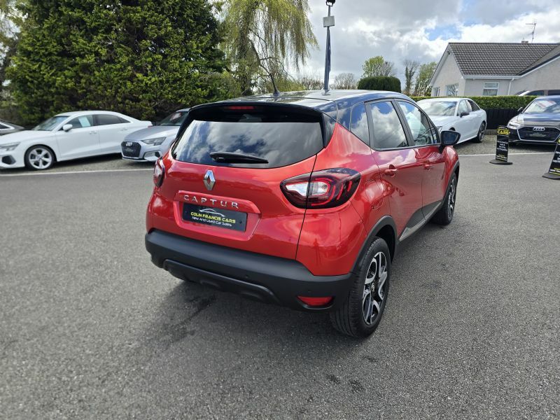 Renault Captur Iconic 1.5Dci HK19ZRT Red #4