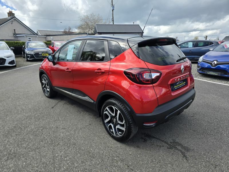 Renault Captur Iconic 1.5Dci HK19ZRT Red #3