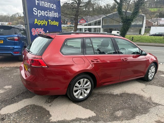 Volkswagen Golf 2016 65 1.6 Tdi Bluemotion Tech Se Estate Dies MH65JUE Red #6