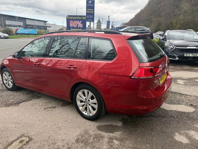 Volkswagen Golf 2016 65 1.6 Tdi Bluemotion Tech Se Estate Dies MH65JUE Red #5