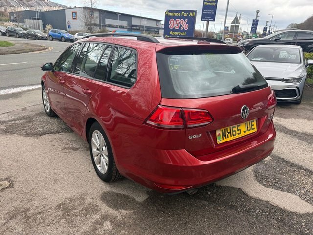 Volkswagen Golf 2016 65 1.6 Tdi Bluemotion Tech Se Estate Dies MH65JUE Red #3