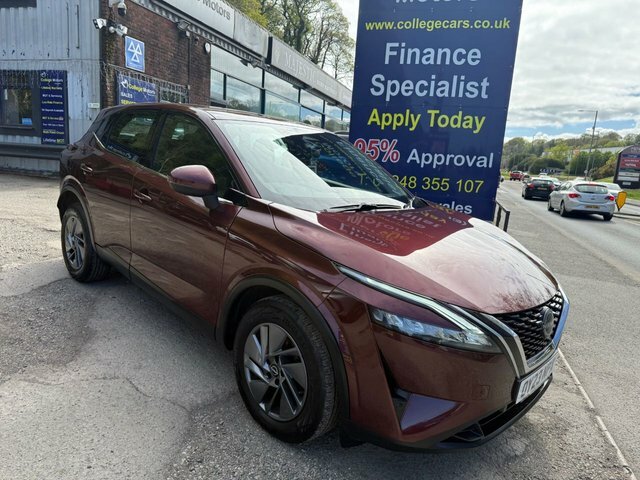 Nissan Qashqai 2023 23 1.3 Dig-t Mhev Acenta Premium Suv Petr Red