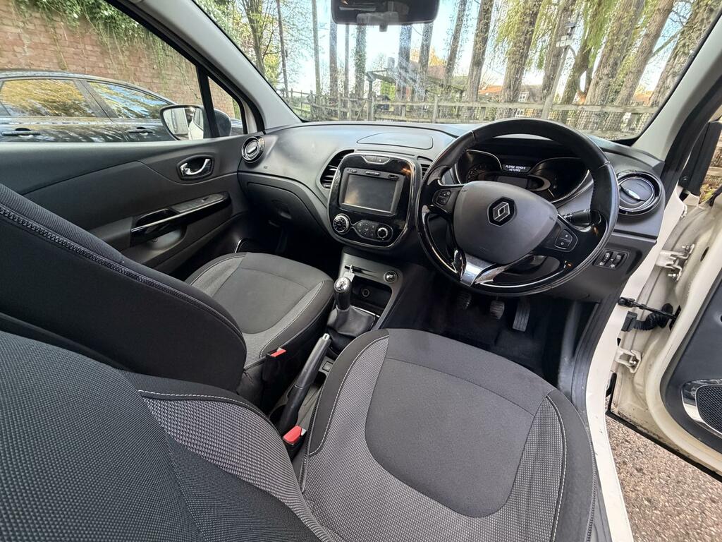 Renault Captur 0.9 Tce Energy Dynamique Medianav Suv M GC14FDZ White #2