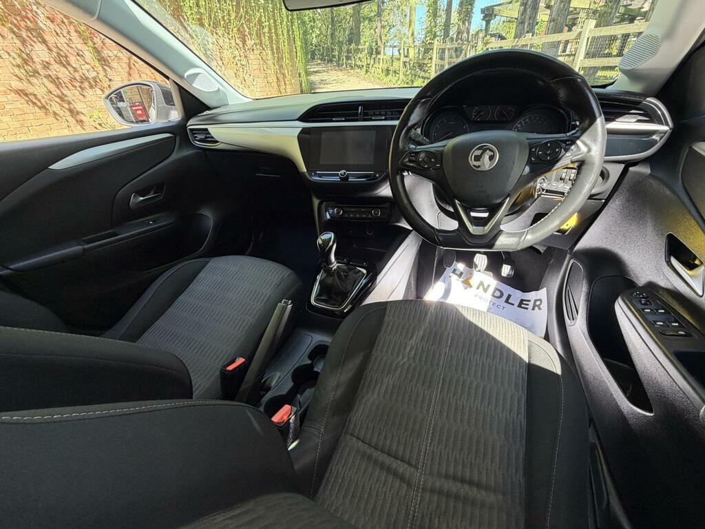 Vauxhall Corsa 1.2 Se Edition Hatchback Euro 6 DG22YLO White #2