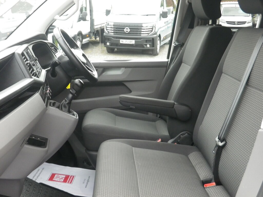Volkswagen Transporter Panel Van 2.0 Tdi T28 Highline Panel Van With Side CE73MDU Silver #6